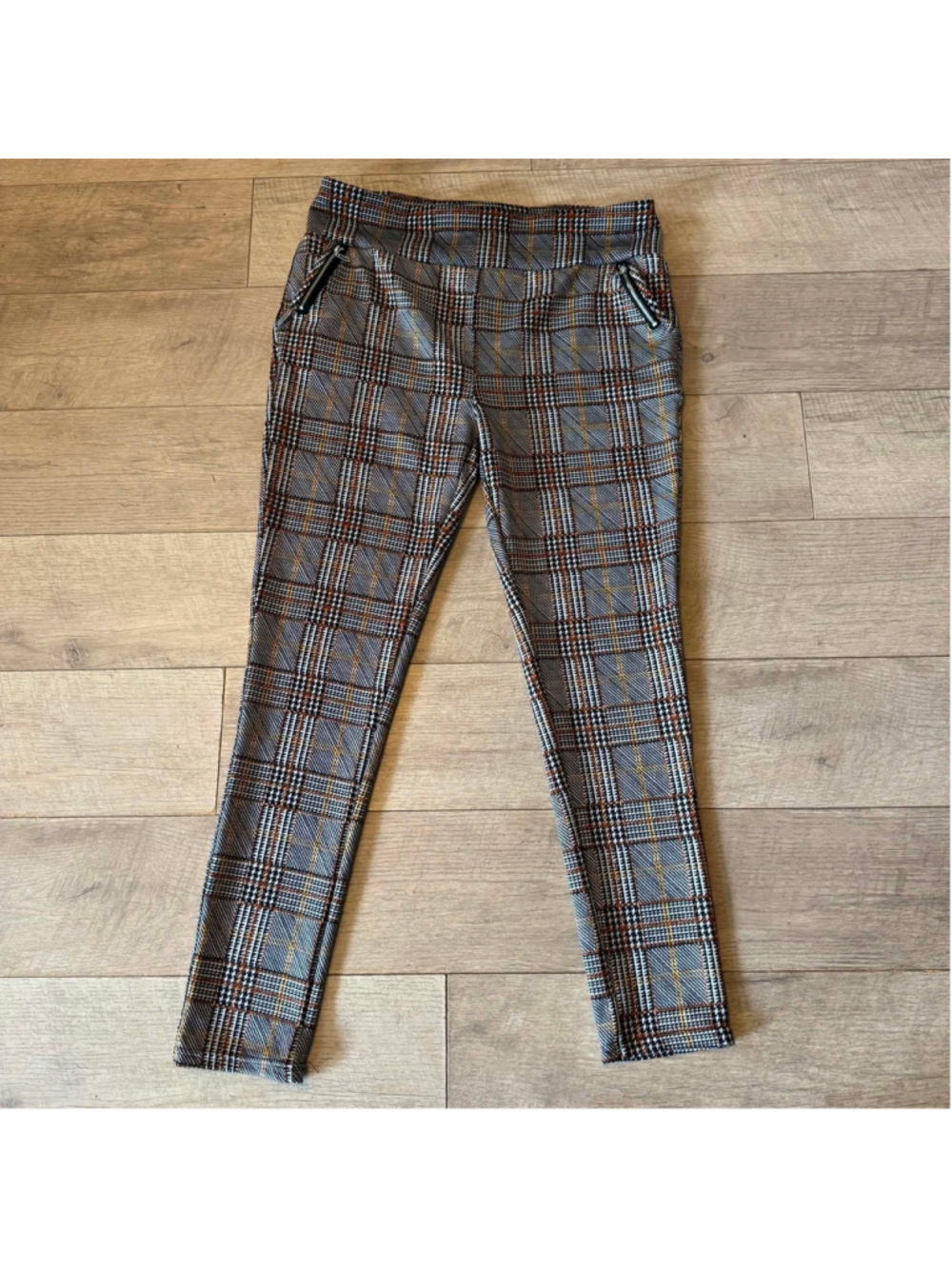 Women's Plaid Pull-On Skinny Pants Gray Brown Stretch Ankle Trousers.